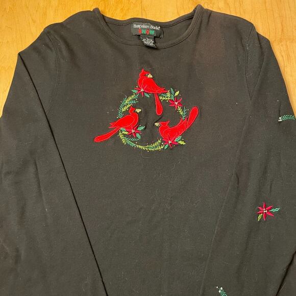 Vintage Women's Christmas Cardinal Birds Large Solid Black Long Sleeve T-Shirt - Picture 2 of 9